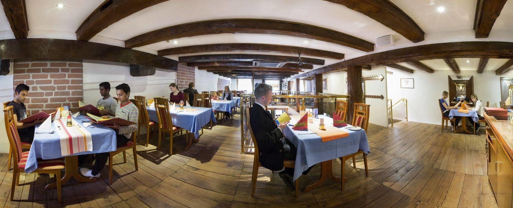City Partner Hotel Alter Speicher Висмар Экстерьер фото