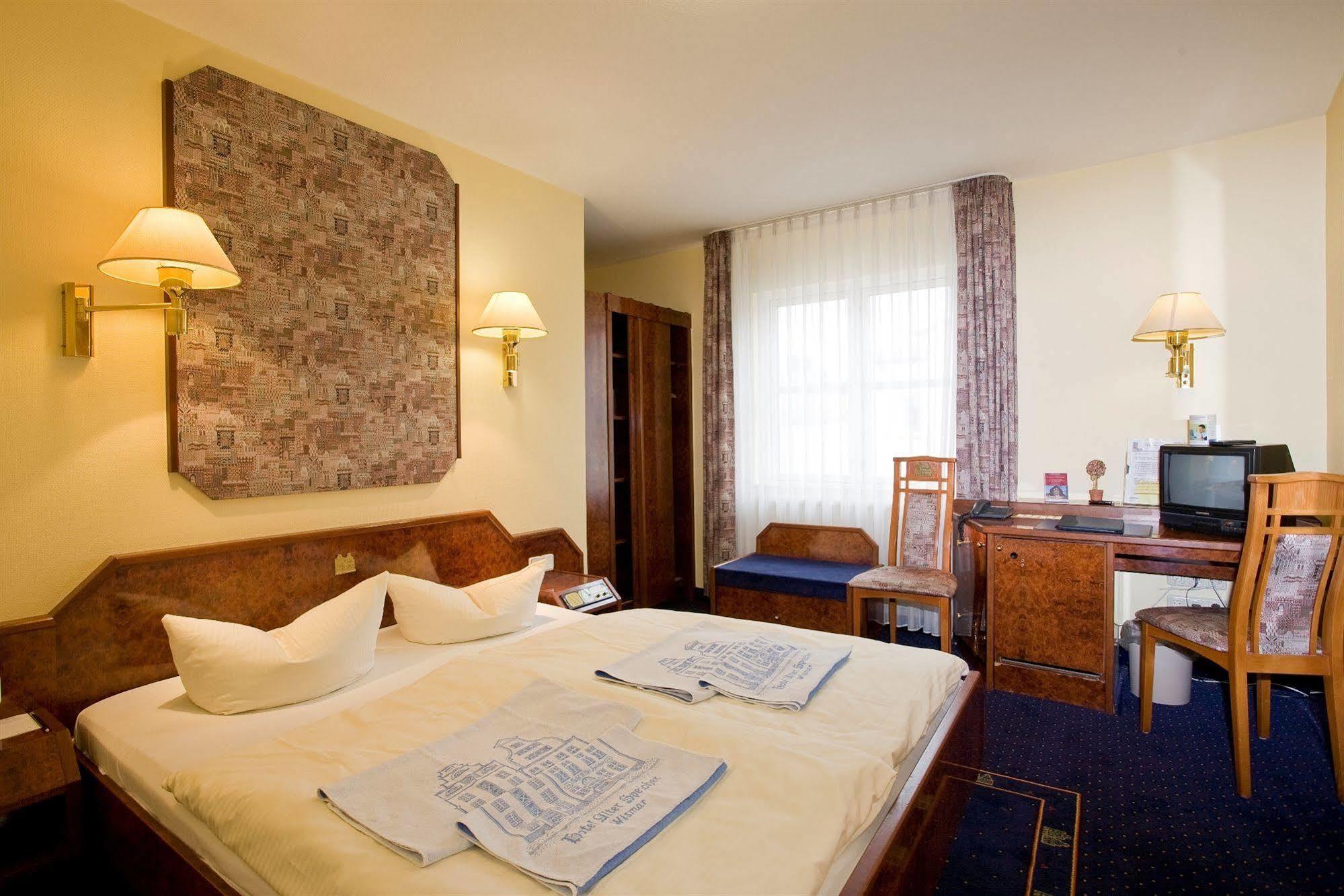City Partner Hotel Alter Speicher Висмар Экстерьер фото