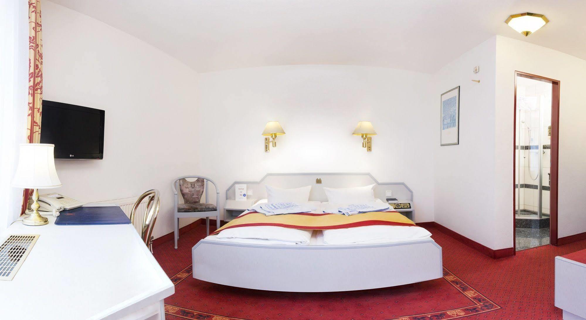 City Partner Hotel Alter Speicher Висмар Экстерьер фото